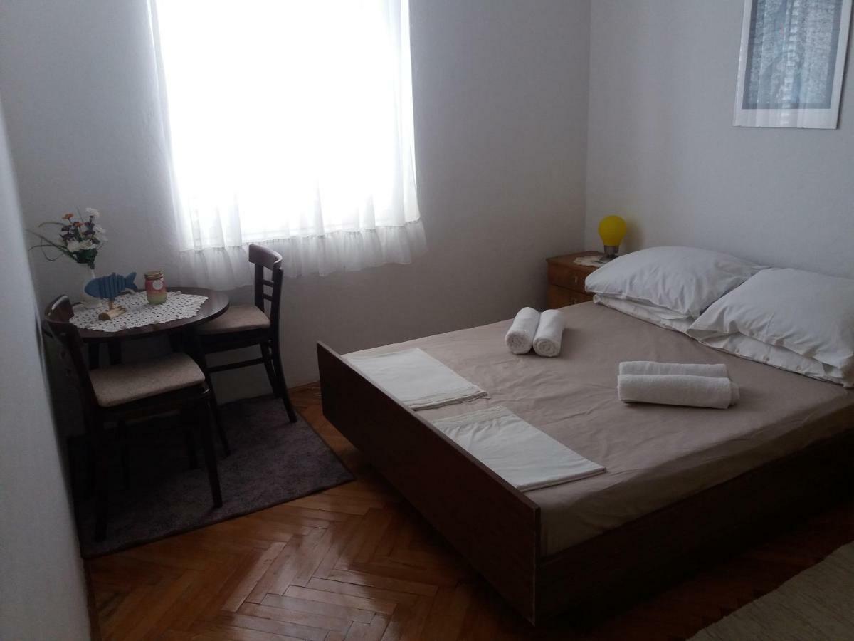 Apartman Nona Povljana Ngoại thất bức ảnh