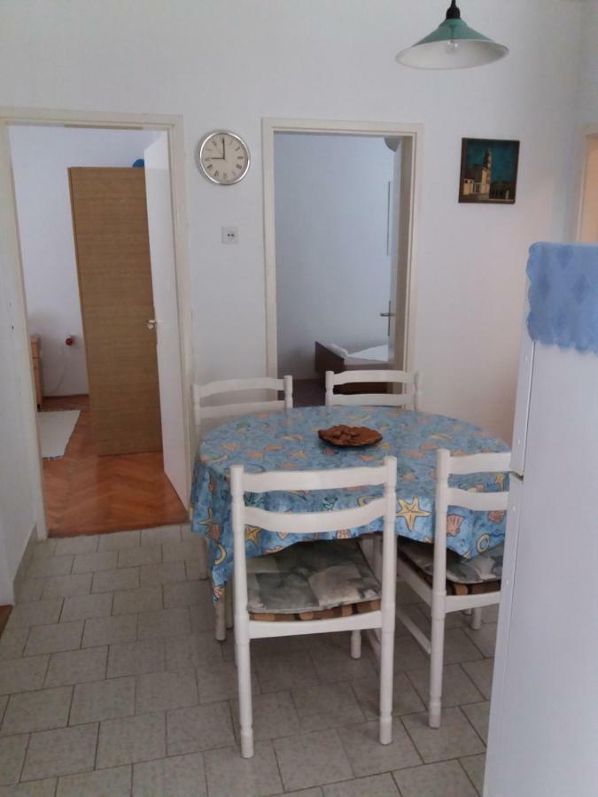 Apartman Nona Povljana Ngoại thất bức ảnh